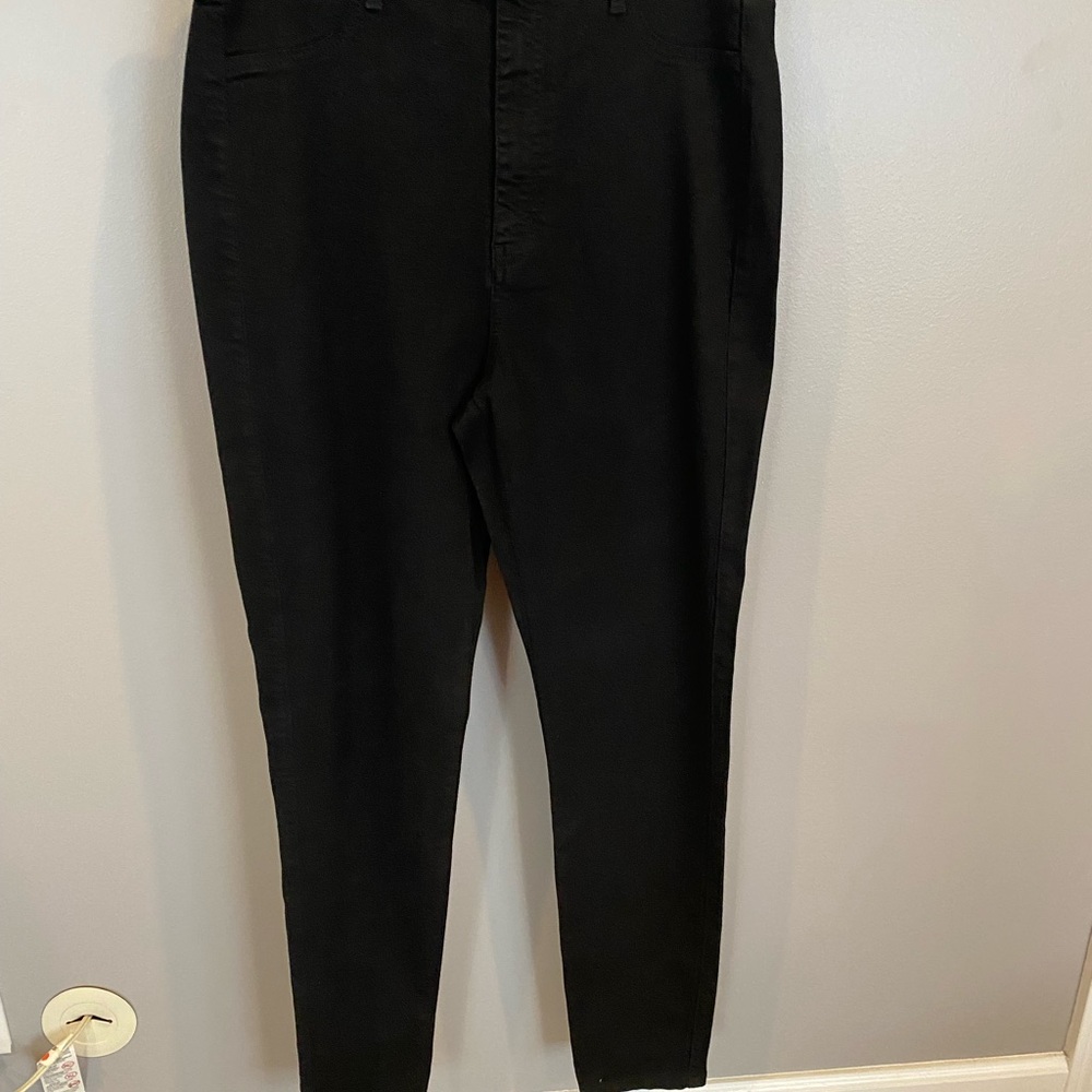 Fashion Nova Black Skinny Pants